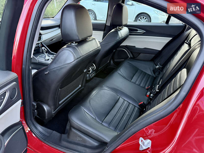Седан Alfa Romeo Giulia 2019 в Киеве