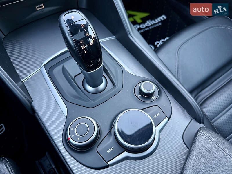 Седан Alfa Romeo Giulia 2019 в Киеве