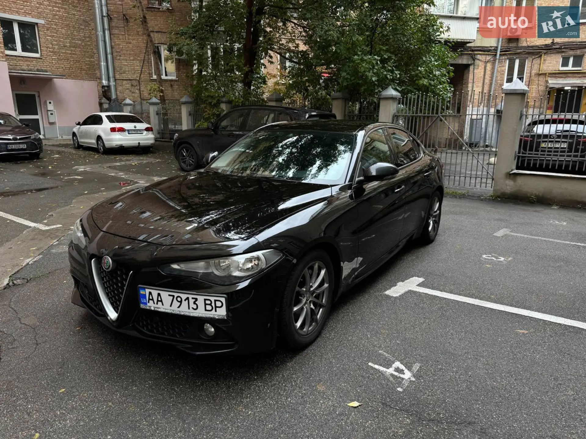 2016 Alfa Romeo Giulia - мініатюра 3