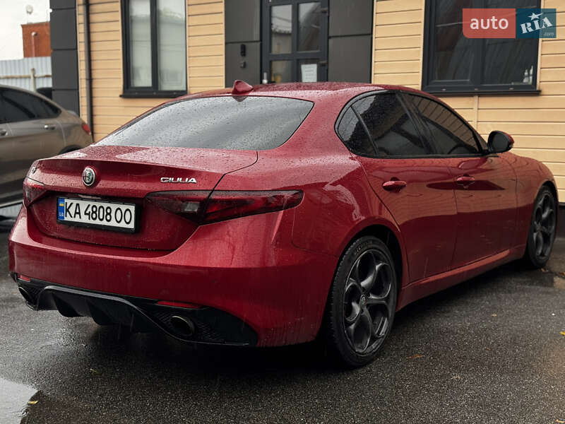 Седан Alfa Romeo Giulia 2016 в Киеве фото 17 Седан Alfa Romeo Giulia 2016 в Киеве