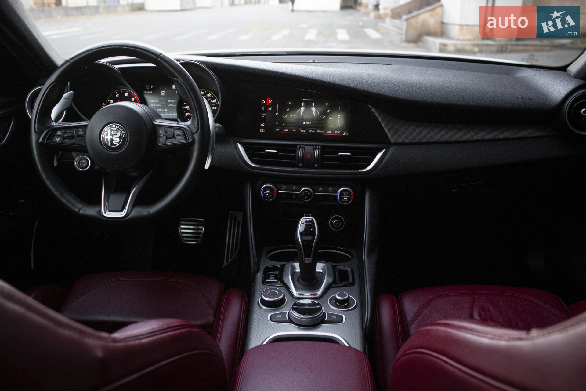 2022 Alfa Romeo Giulia - мініатюра 14