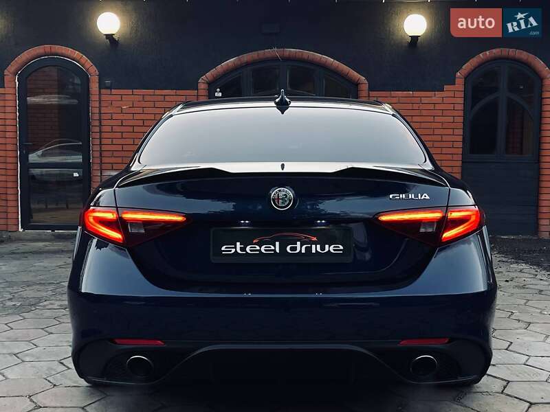 Седан Alfa Romeo Giulia 2017 в Николаеве