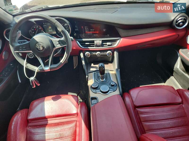 Седан Alfa Romeo Giulia 2017 в Одессе фото 8 Седан Alfa Romeo Giulia 2017 в Одессе