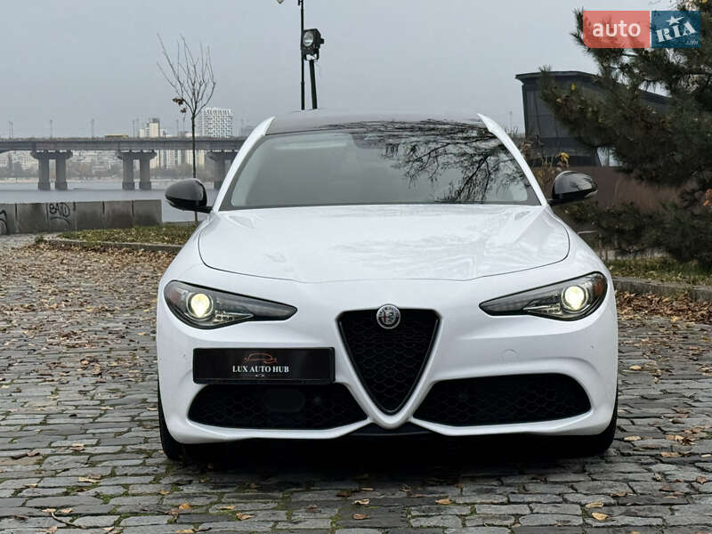 Седан Alfa Romeo Giulia 2020 в Києві