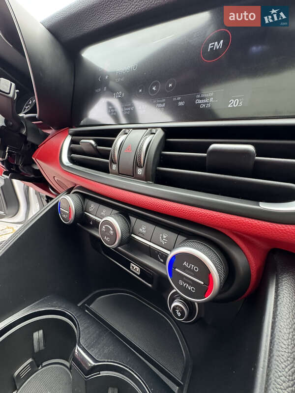 Седан Alfa Romeo Giulia 2020 в Києві