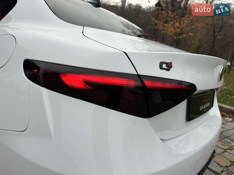 Седан Alfa Romeo Giulia 2020 в Києві