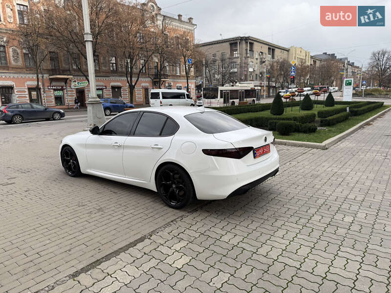 Седан Alfa Romeo Giulia 2020 в Запорожье