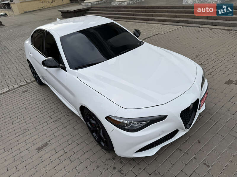 Седан Alfa Romeo Giulia 2020 в Запорожье