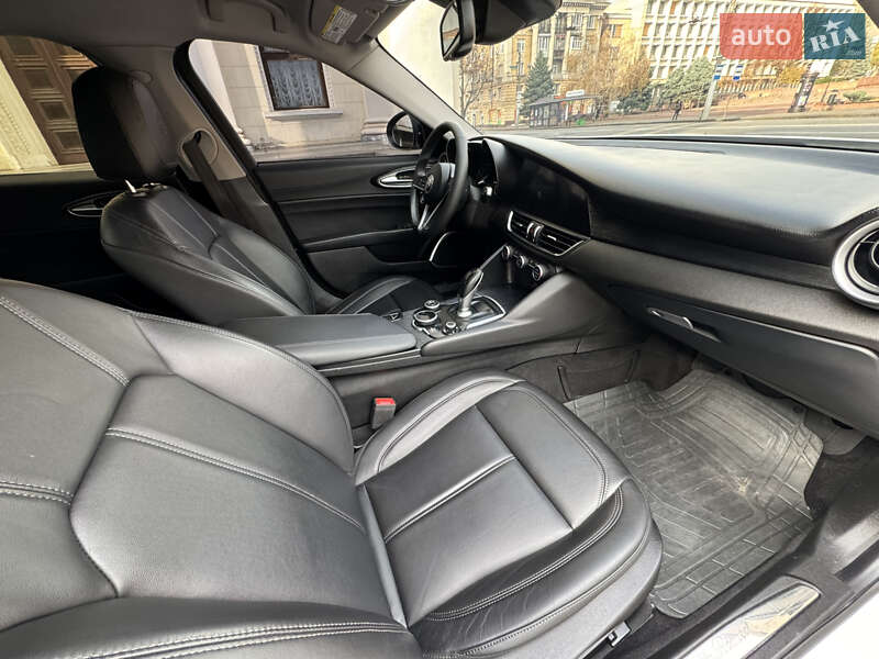 Седан Alfa Romeo Giulia 2020 в Запорожье