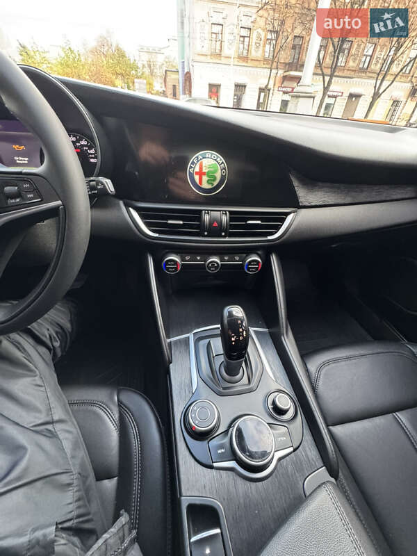 Седан Alfa Romeo Giulia 2020 в Запорожье