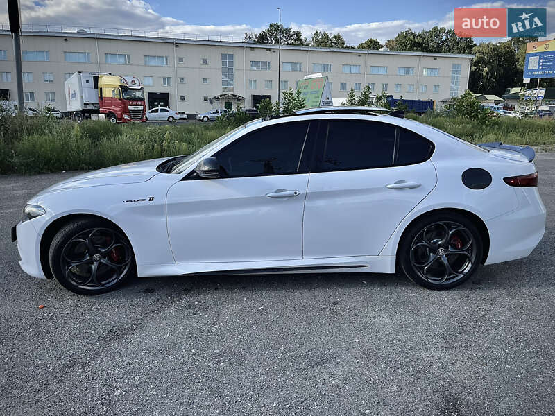 Седан Alfa Romeo Giulia 2019 в Києві