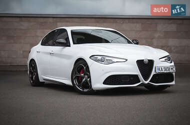 Седан Alfa Romeo Giulia 2019 в Києві