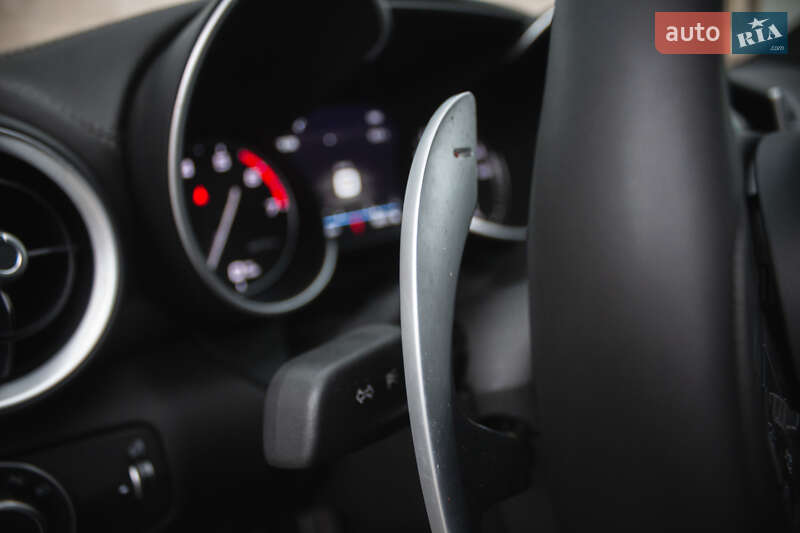 Седан Alfa Romeo Giulia 2019 в Киеве фото 30 Седан Alfa Romeo Giulia 2019 в Киеве