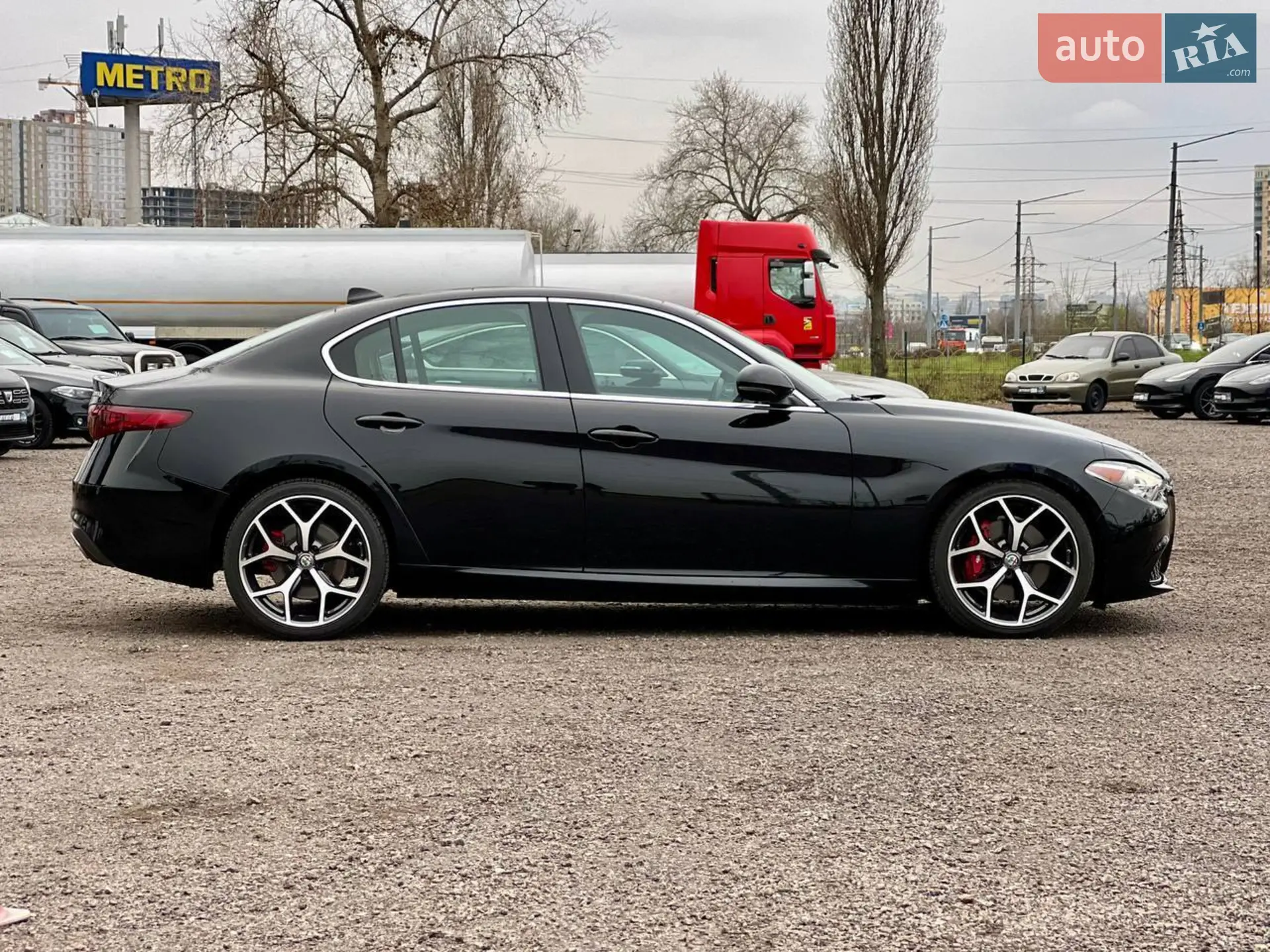 2018 Alfa Romeo Giulia - мініатюра 2