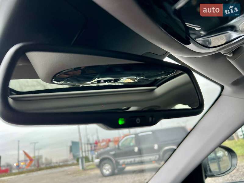 Седан Alfa Romeo Giulia 2018 в Киеве фото 47 Седан Alfa Romeo Giulia 2018 в Киеве