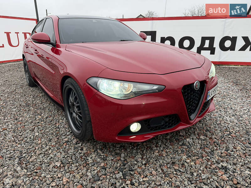 Седан Alfa Romeo Giulia 2017 в Переяславе фото 16 Седан Alfa Romeo Giulia 2017 в Переяславе