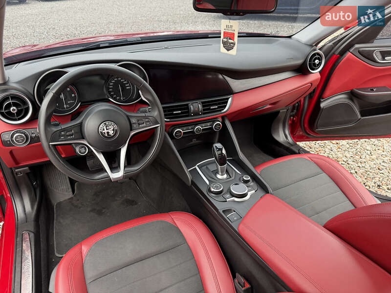 Седан Alfa Romeo Giulia 2017 в Переяславе фото 35 Седан Alfa Romeo Giulia 2017 в Переяславе