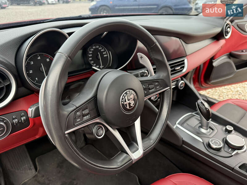 Седан Alfa Romeo Giulia 2017 в Переяславе фото 39 Седан Alfa Romeo Giulia 2017 в Переяславе