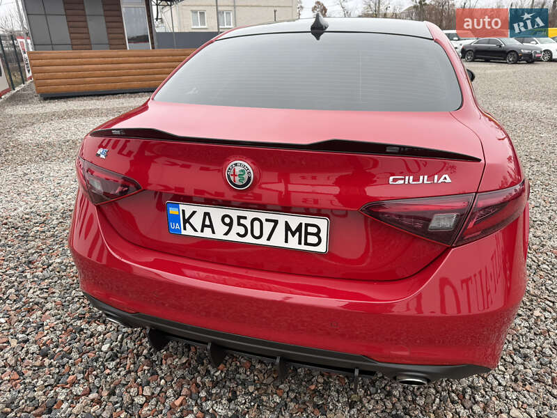 Седан Alfa Romeo Giulia 2017 в Переяславе фото 41 Седан Alfa Romeo Giulia 2017 в Переяславе