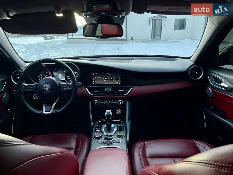Седан Alfa Romeo Giulia 2020 в Луцке