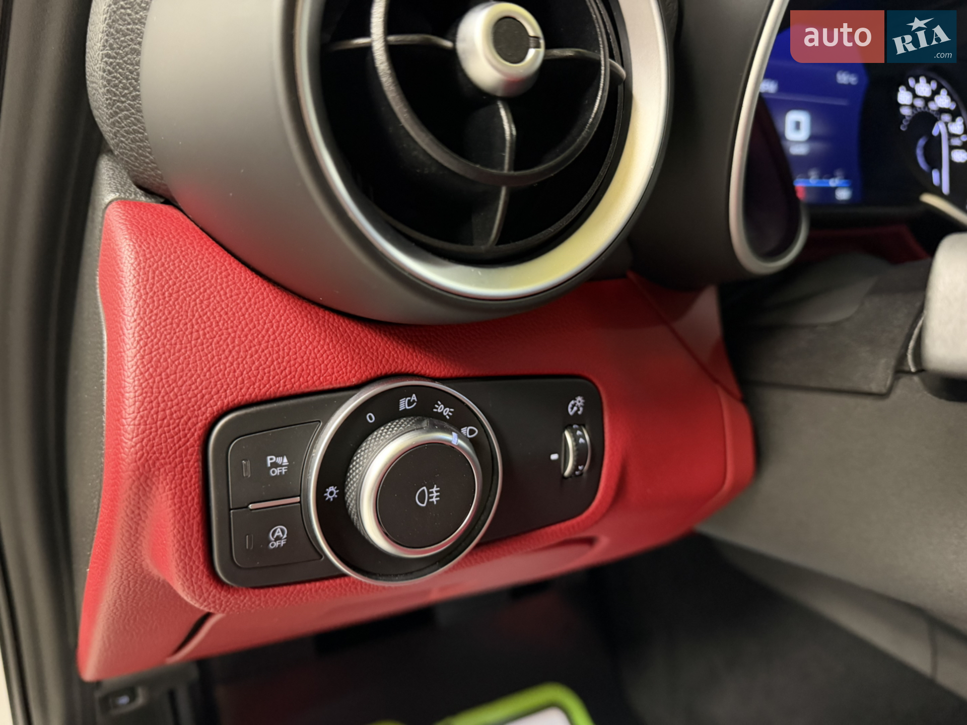 2020 Alfa Romeo Giulia - мініатюра 26