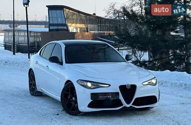 Седан Alfa Romeo Giulia 2020 в Киеве