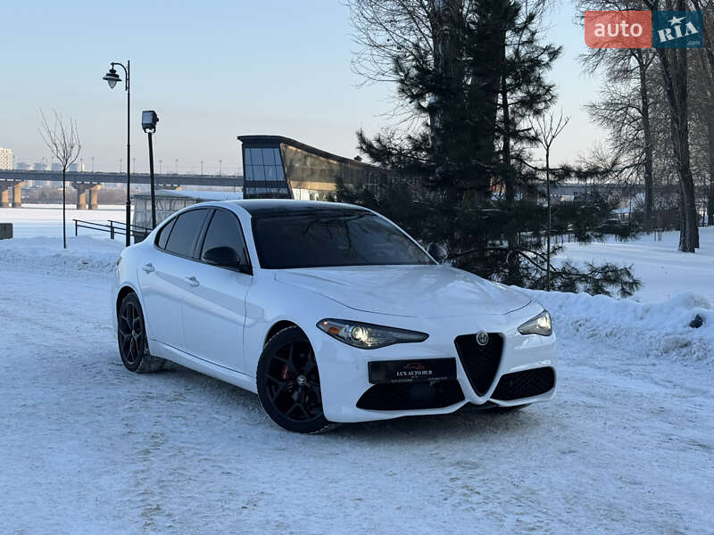 Седан Alfa Romeo Giulia 2020 в Киеве