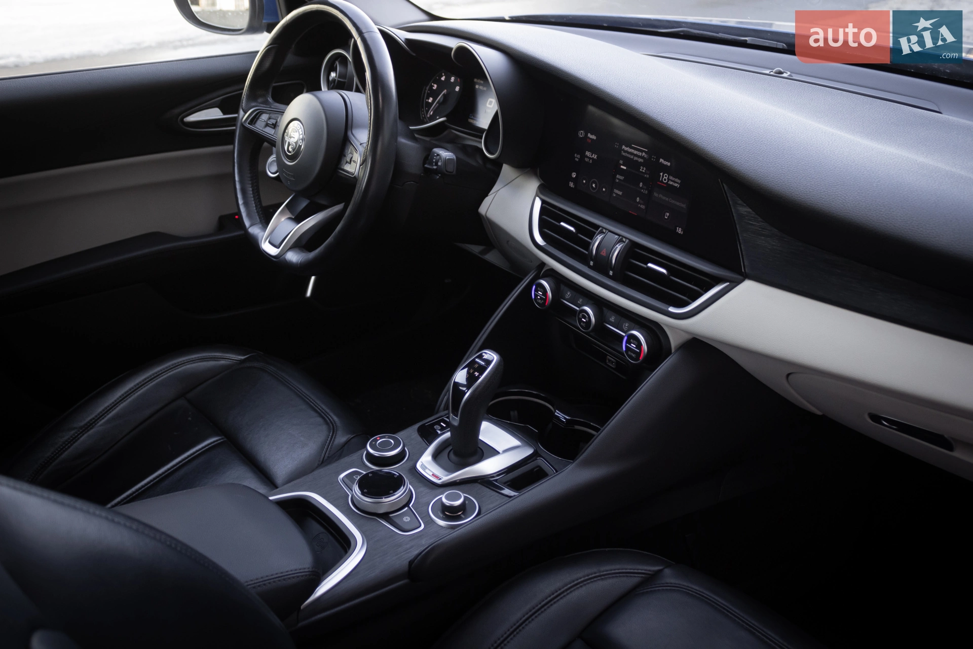 2020 Alfa Romeo Giulia - мініатюра 13