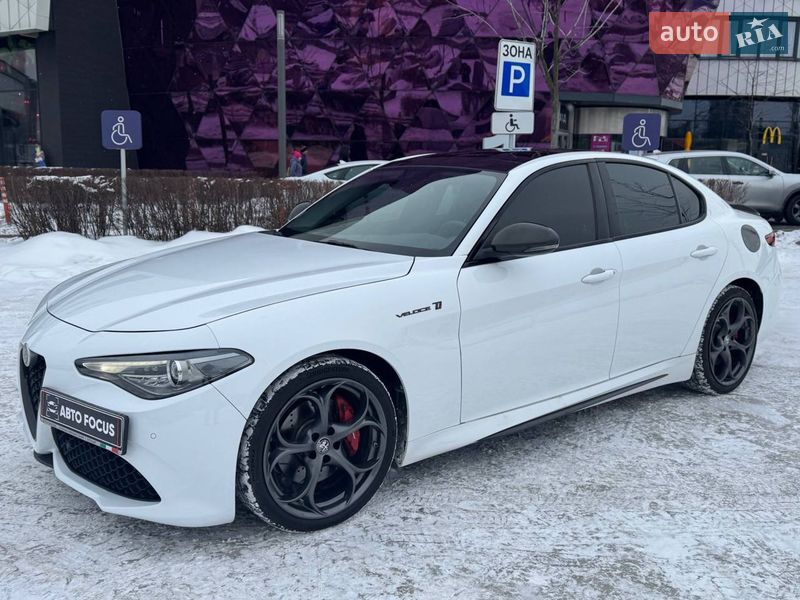 Седан Alfa Romeo Giulia 2019 в Киеве
