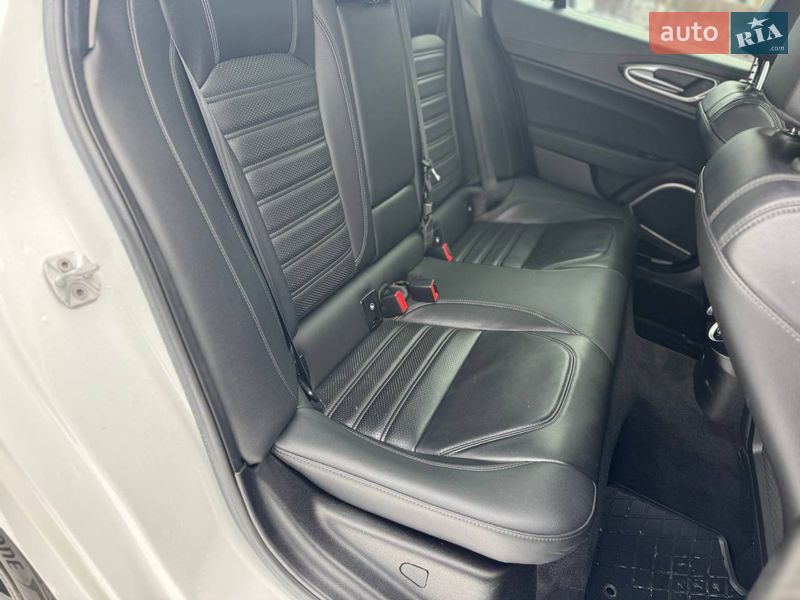 Седан Alfa Romeo Giulia 2019 в Киеве