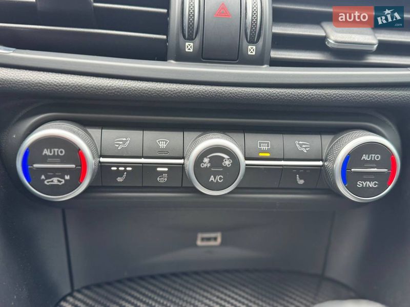 Седан Alfa Romeo Giulia 2019 в Киеве