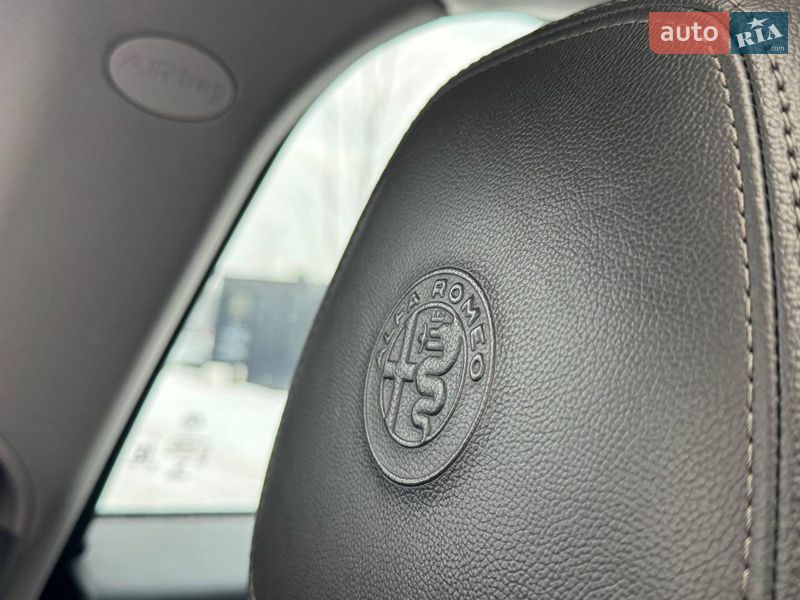 Седан Alfa Romeo Giulia 2019 в Киеве