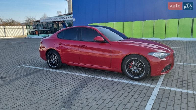 Седан Alfa Romeo Giulia 2017 в Дубно