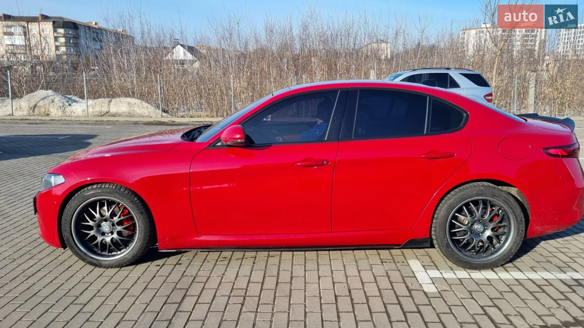 2017 Alfa Romeo Giulia - мініатюра 13