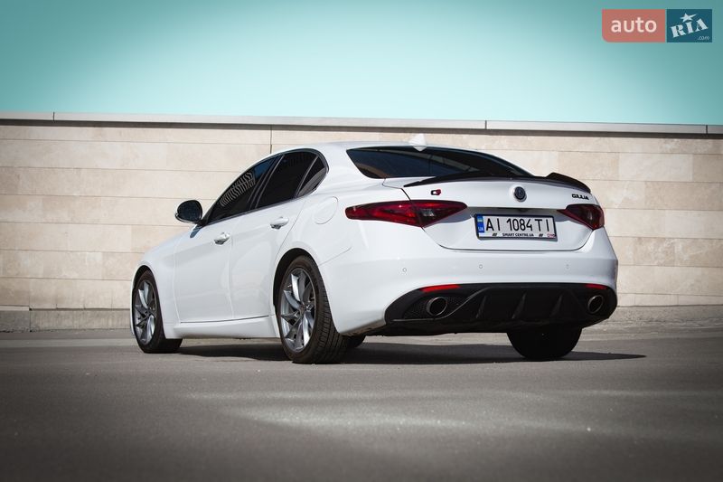 Седан Alfa Romeo Giulia 2020 в Киеве фото 4 Седан Alfa Romeo Giulia 2020 в Киеве