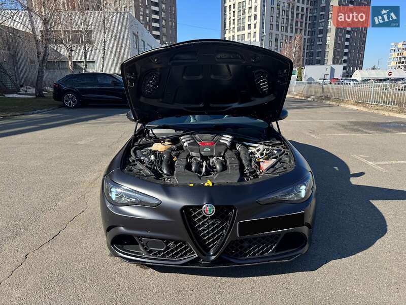 Седан Alfa Romeo Giulia 2017 в Киеве