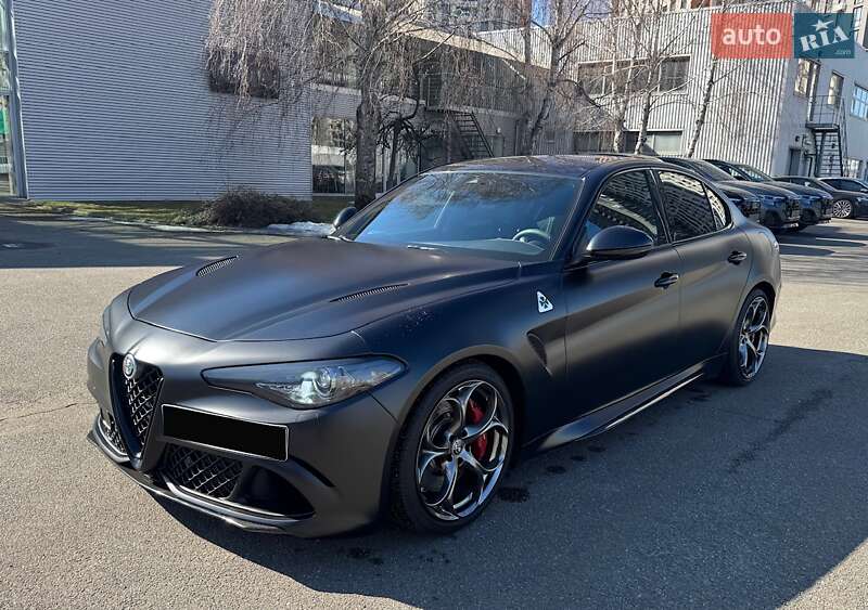 Седан Alfa Romeo Giulia 2017 в Киеве
