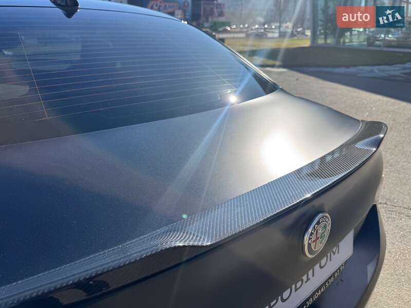 Седан Alfa Romeo Giulia 2017 в Киеве