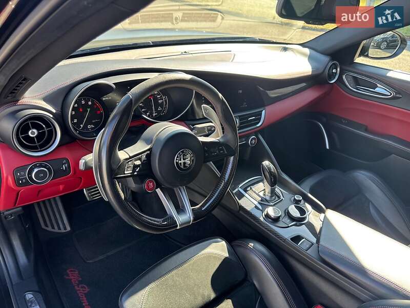 Седан Alfa Romeo Giulia 2017 в Киеве