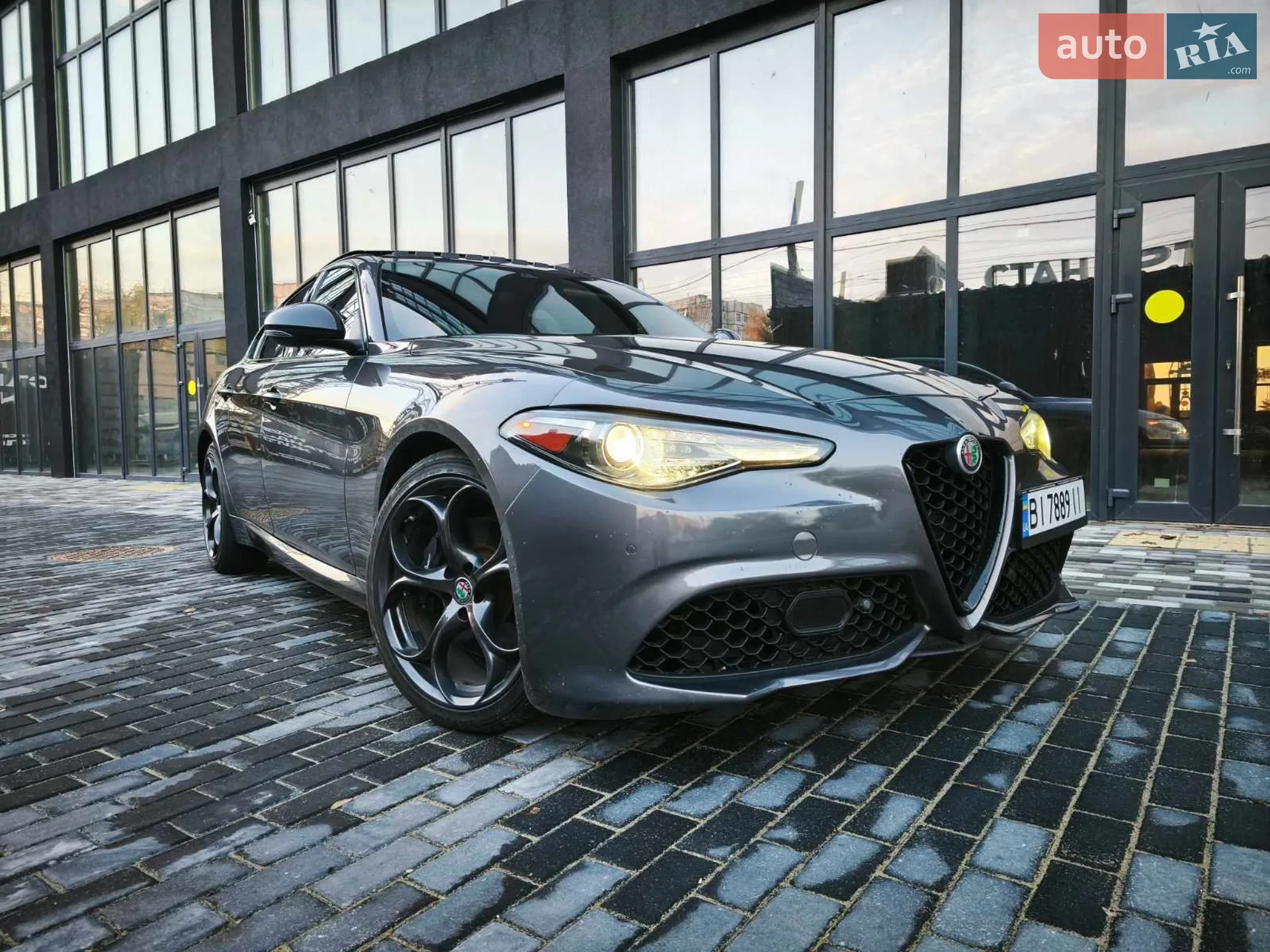 2018 Alfa Romeo Giulia - мініатюра 5