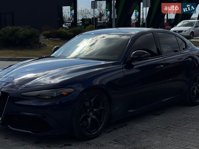 Седан Alfa Romeo Giulia 2018 в Тернополе фото 4 Седан Alfa Romeo Giulia 2018 в Тернополе