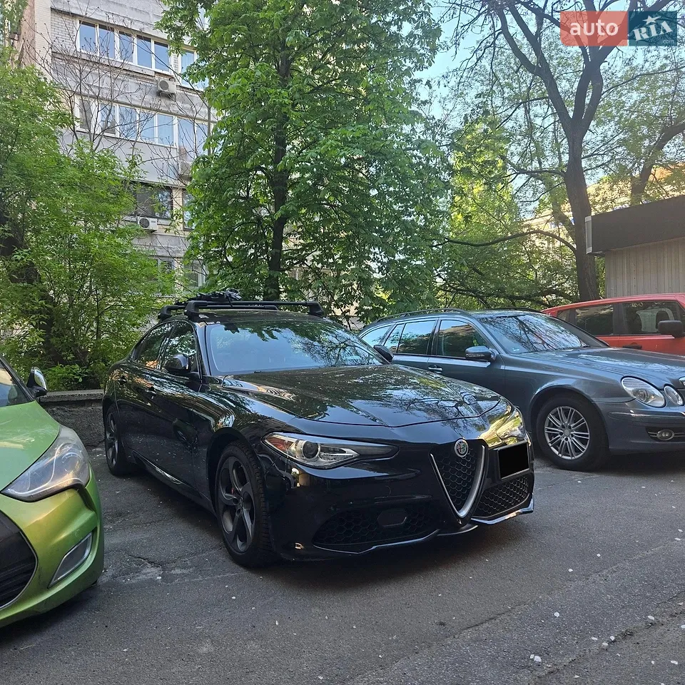 2017 Alfa Romeo Giulia - мініатюра 29