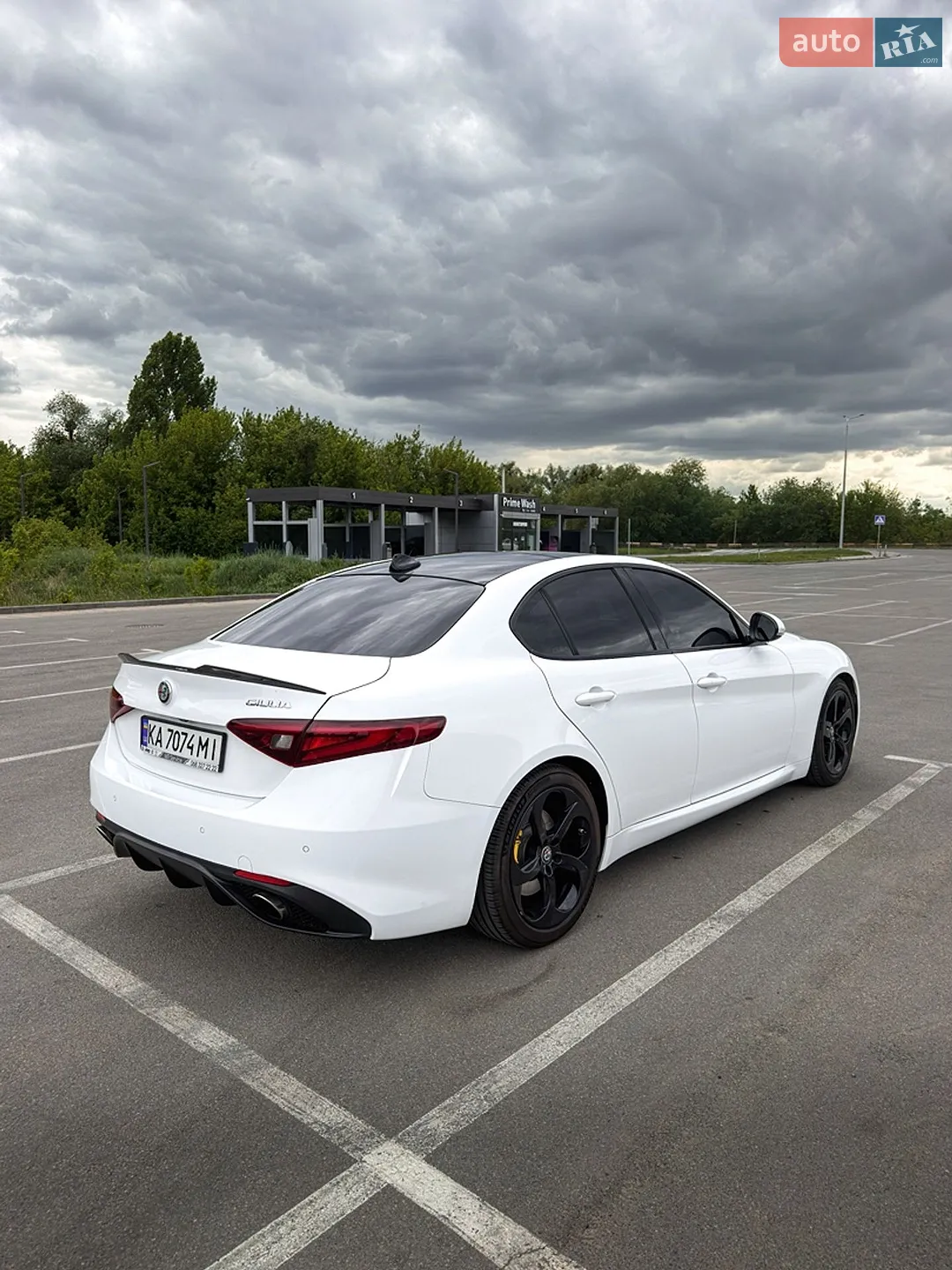 2017 Alfa Romeo Giulia - мініатюра 5