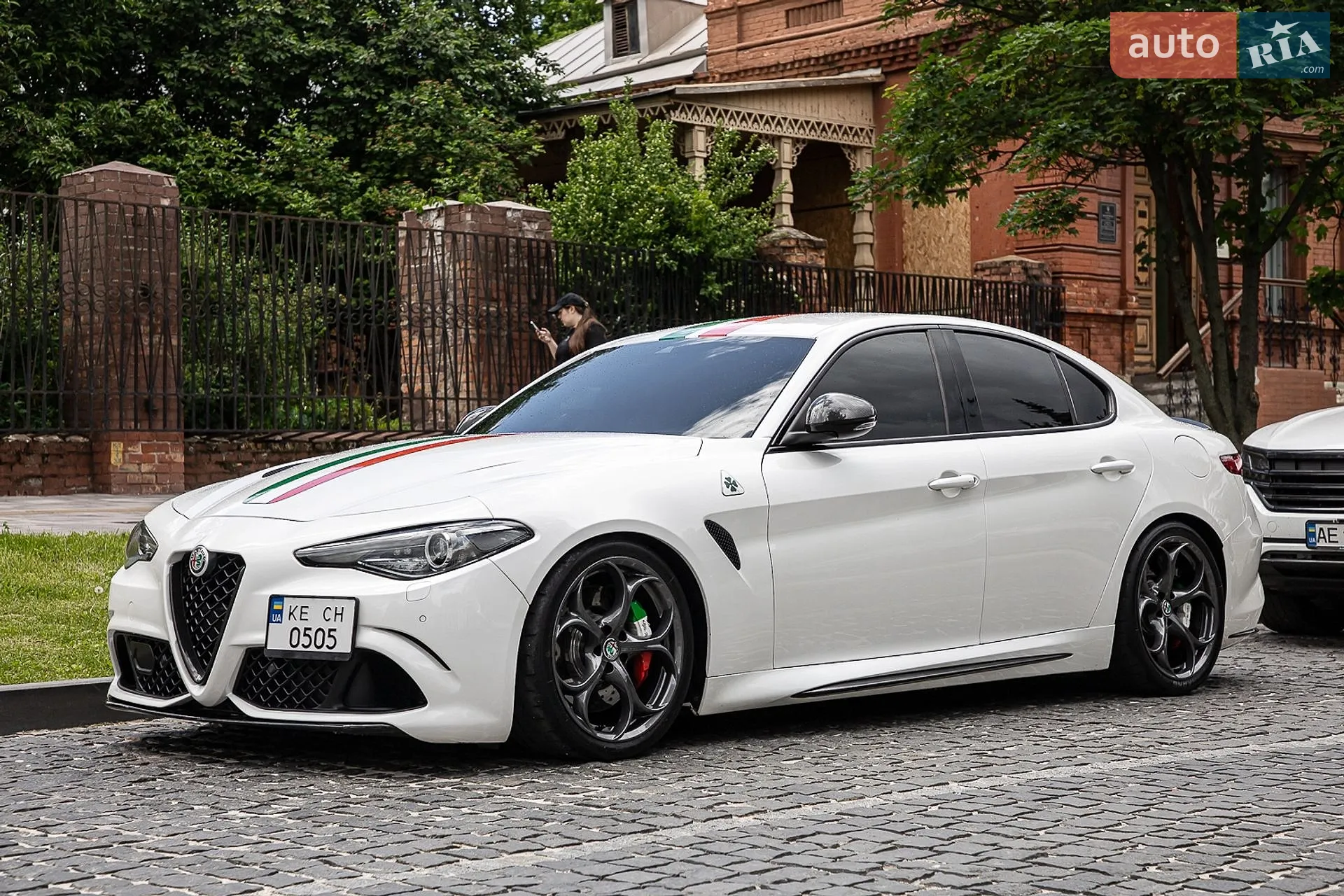 2016 Alfa Romeo Giulia - мініатюра 12