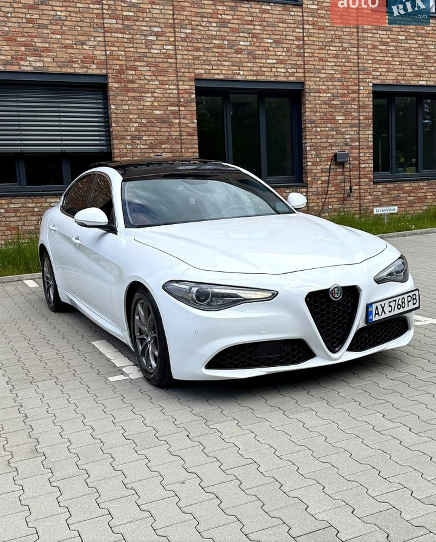2018 Alfa Romeo Giulia - мініатюра 13