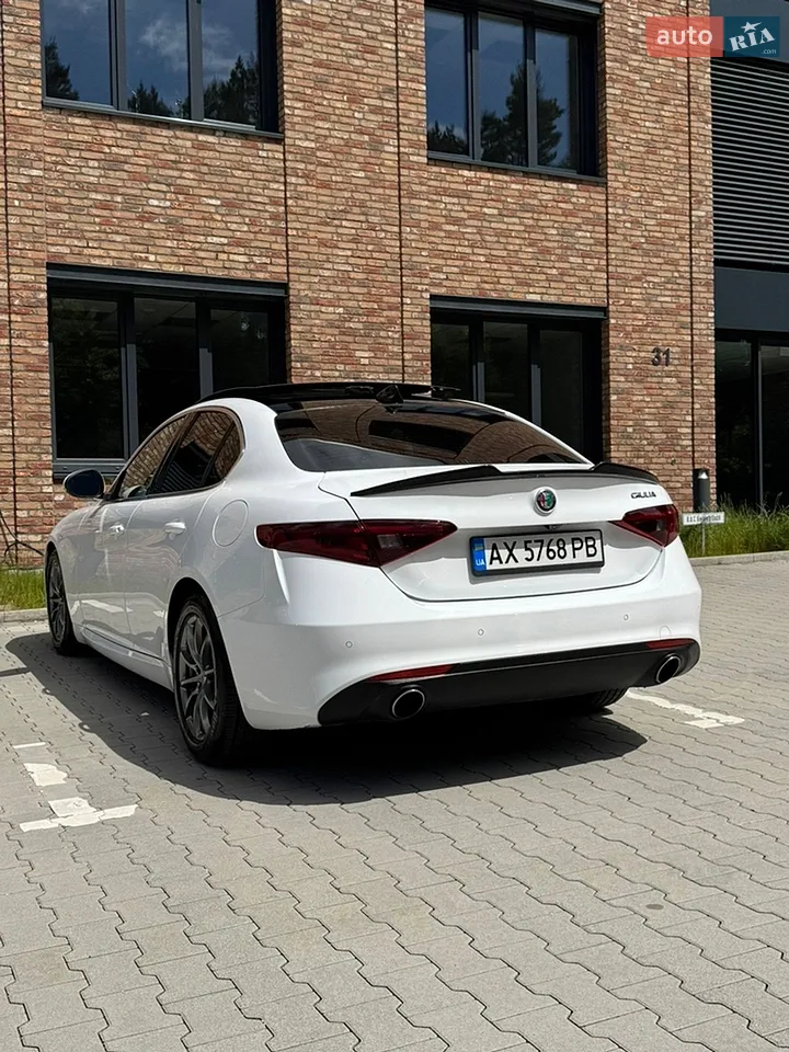 2017 Alfa Romeo Giulia - мініатюра 33
