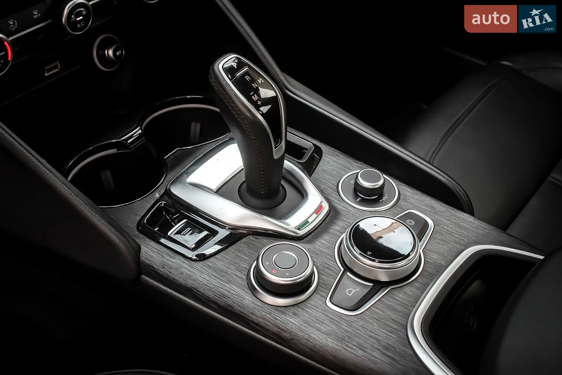 2020 Alfa Romeo Giulia - мініатюра 22
