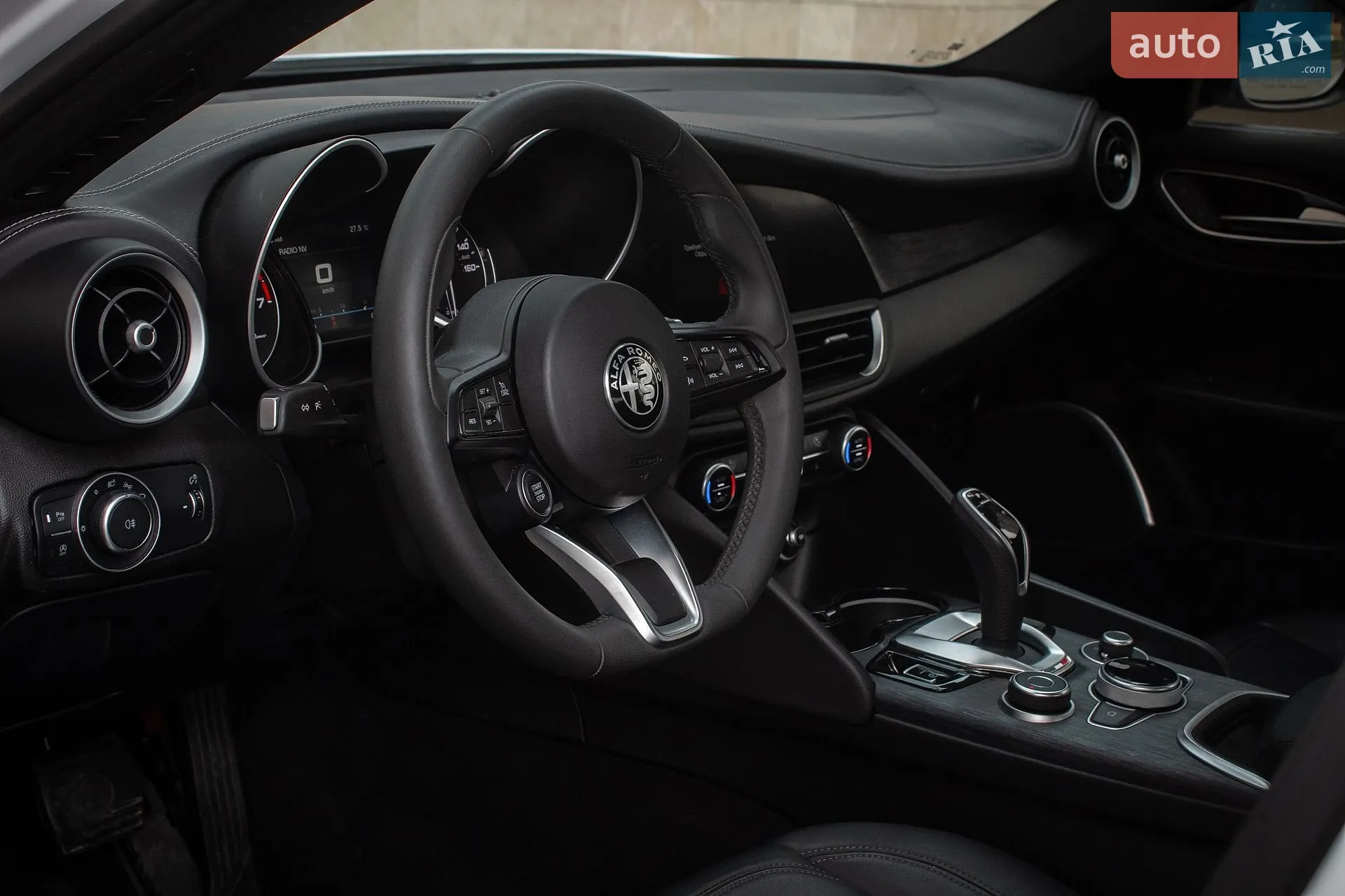 2020 Alfa Romeo Giulia - мініатюра 9