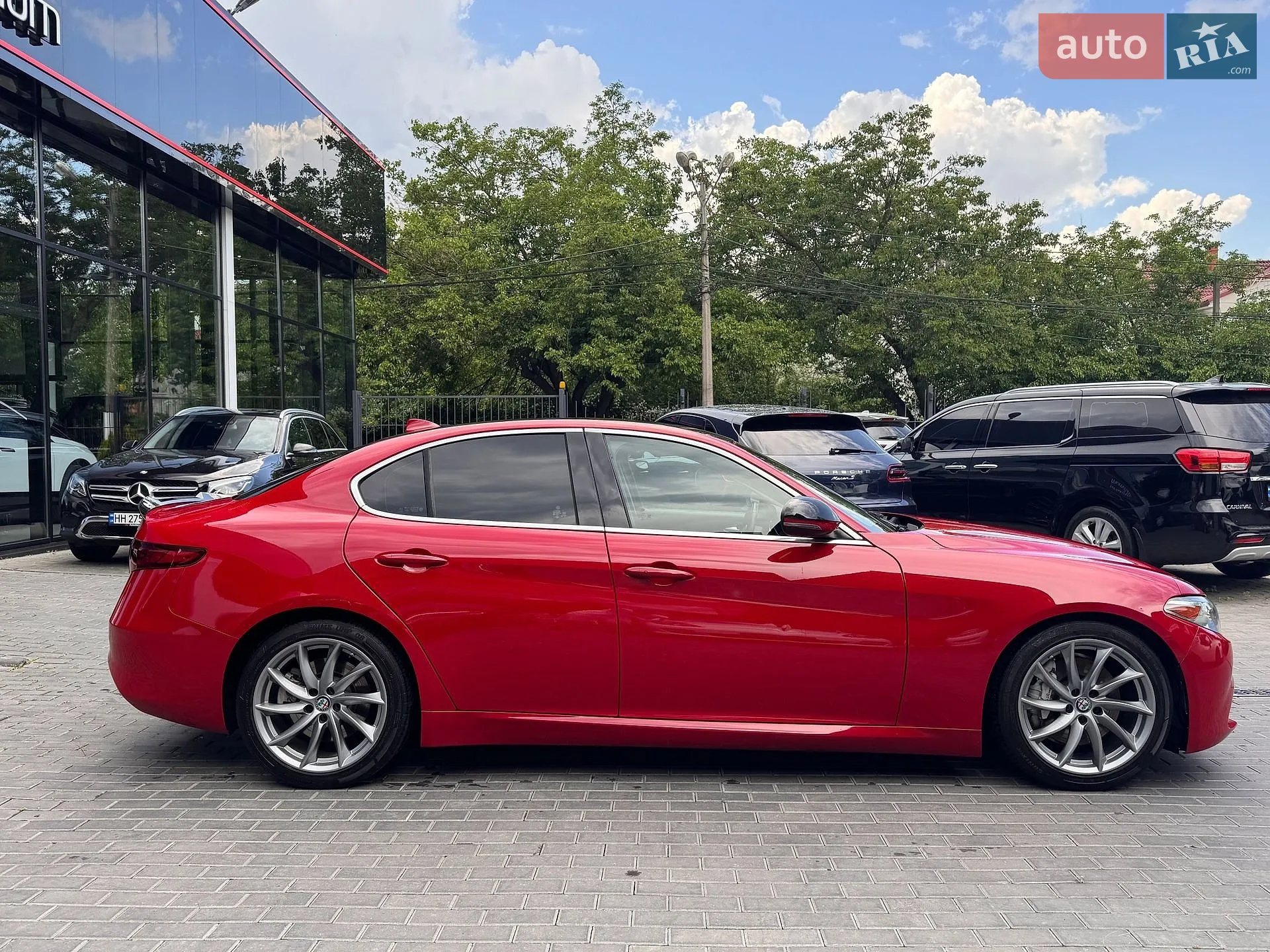2017 Alfa Romeo Giulia - мініатюра 8
