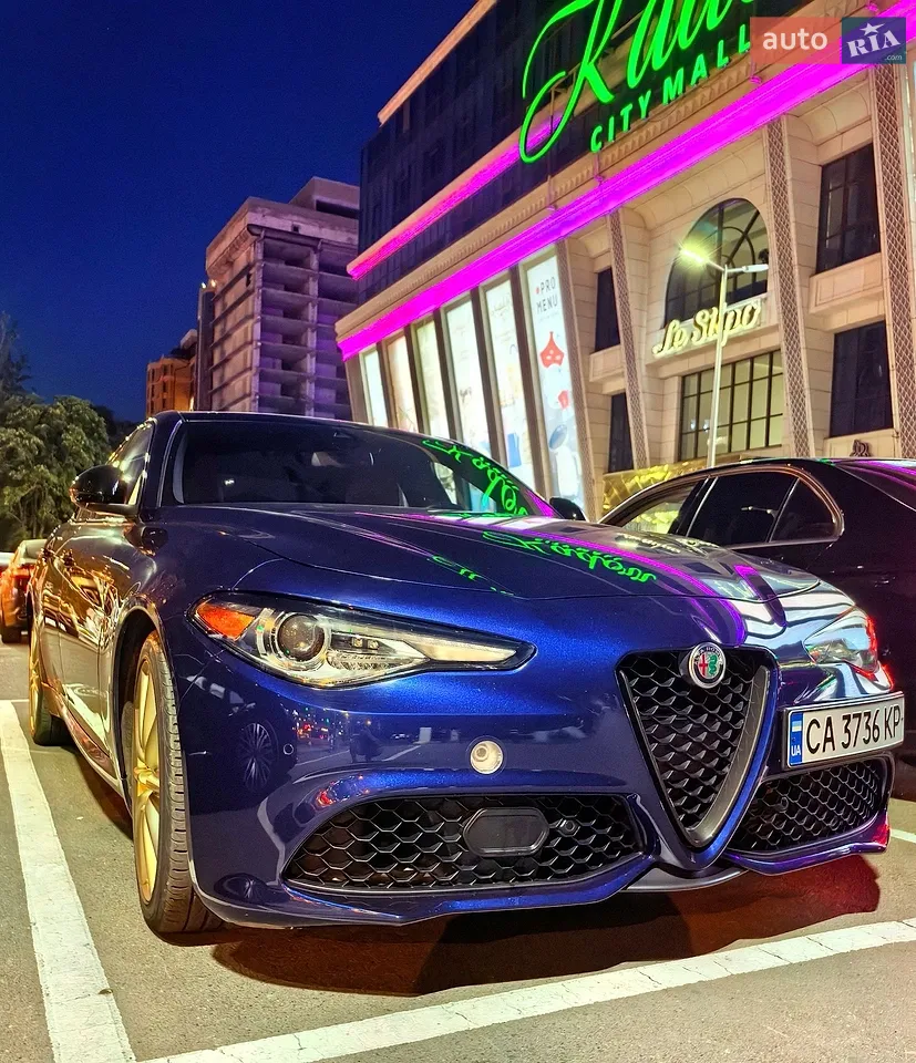 2016 Alfa Romeo Giulia - мініатюра 11